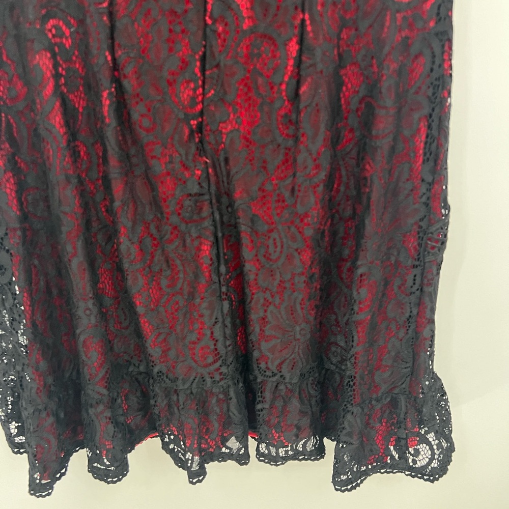 Disney Princess Snow White black and red lace dress - Picture 6 of 10